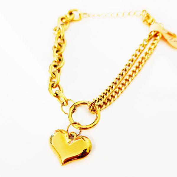 pulsera cadena y corazón