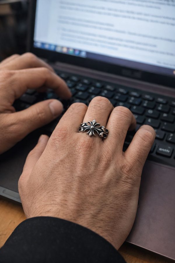 anillo flor de lis modelo
