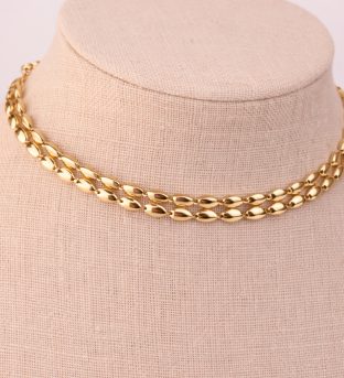 Collar acero granos de café