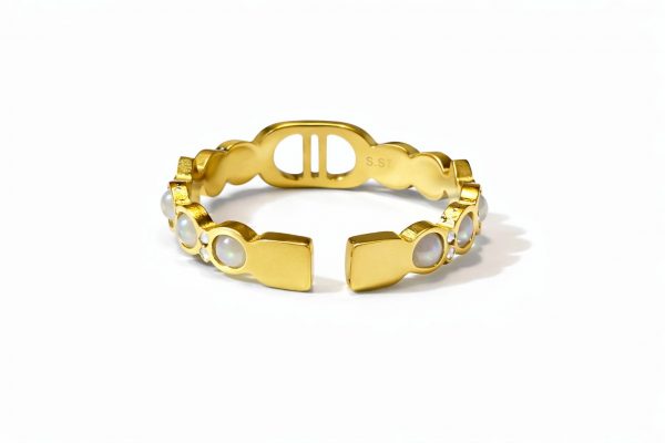 anillo hebilla y perla