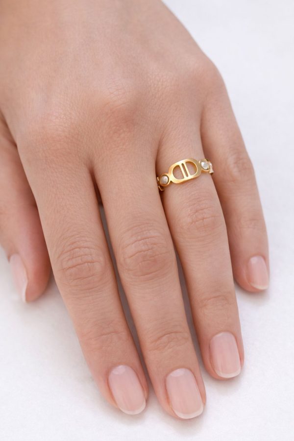 anillo hebilla y perla modelo