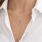 gargantilla lagrima modelo