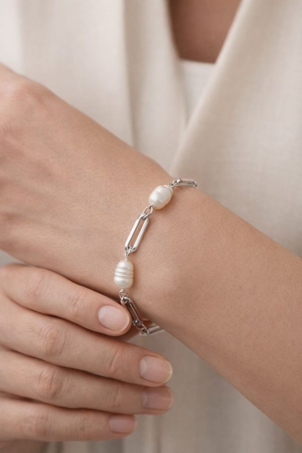 pulsera de acdena y perlas modelo p