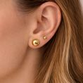 pendientes bola dorada modelo